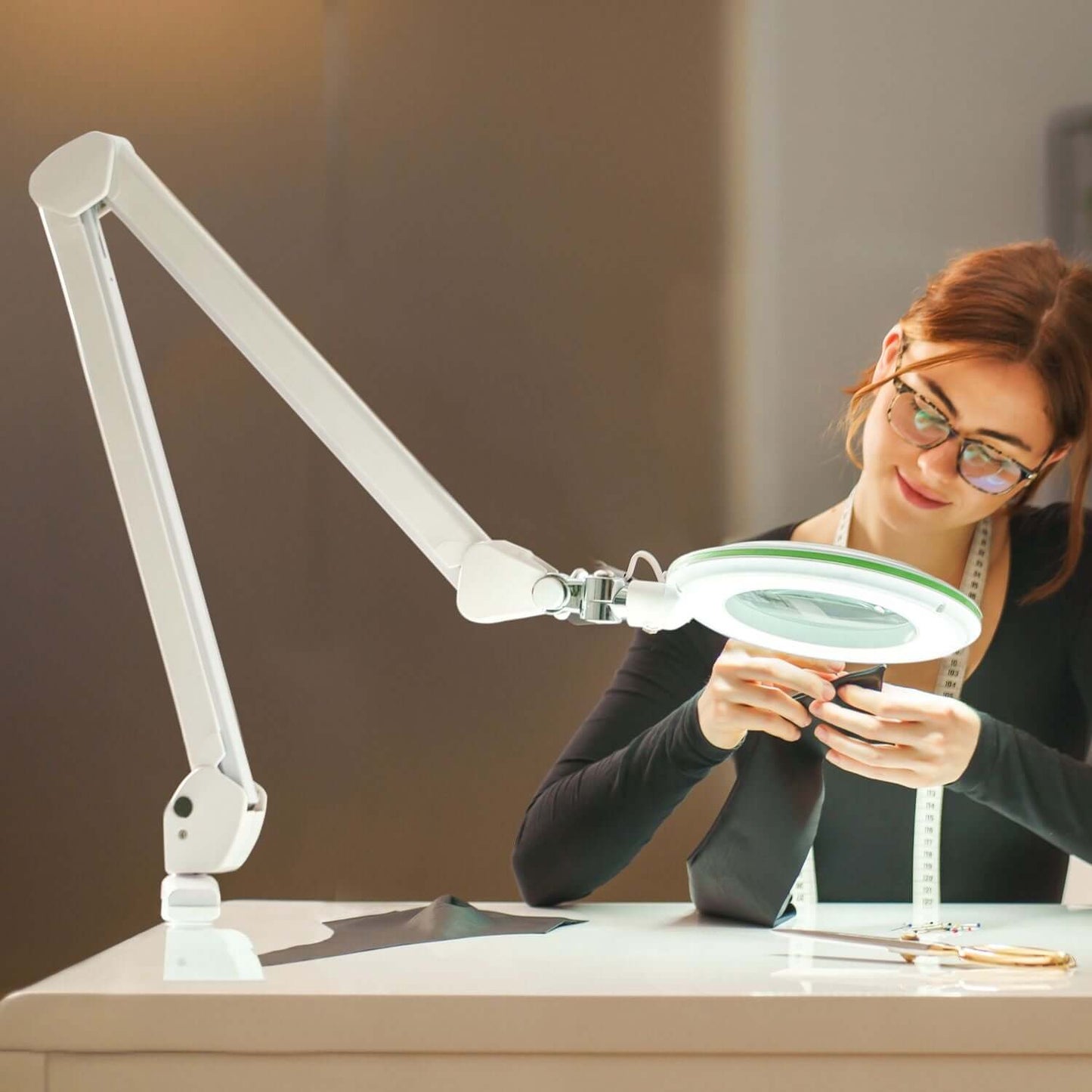 Lumeno Lambda M Lampada d'ingrandimento dimmerabile con lente in vetro da 127 mm, varie versioni